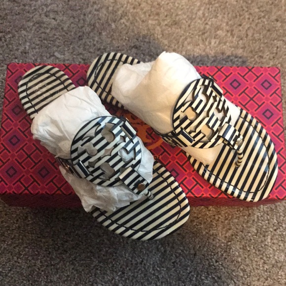 Shoes - Tory Burch Sandles